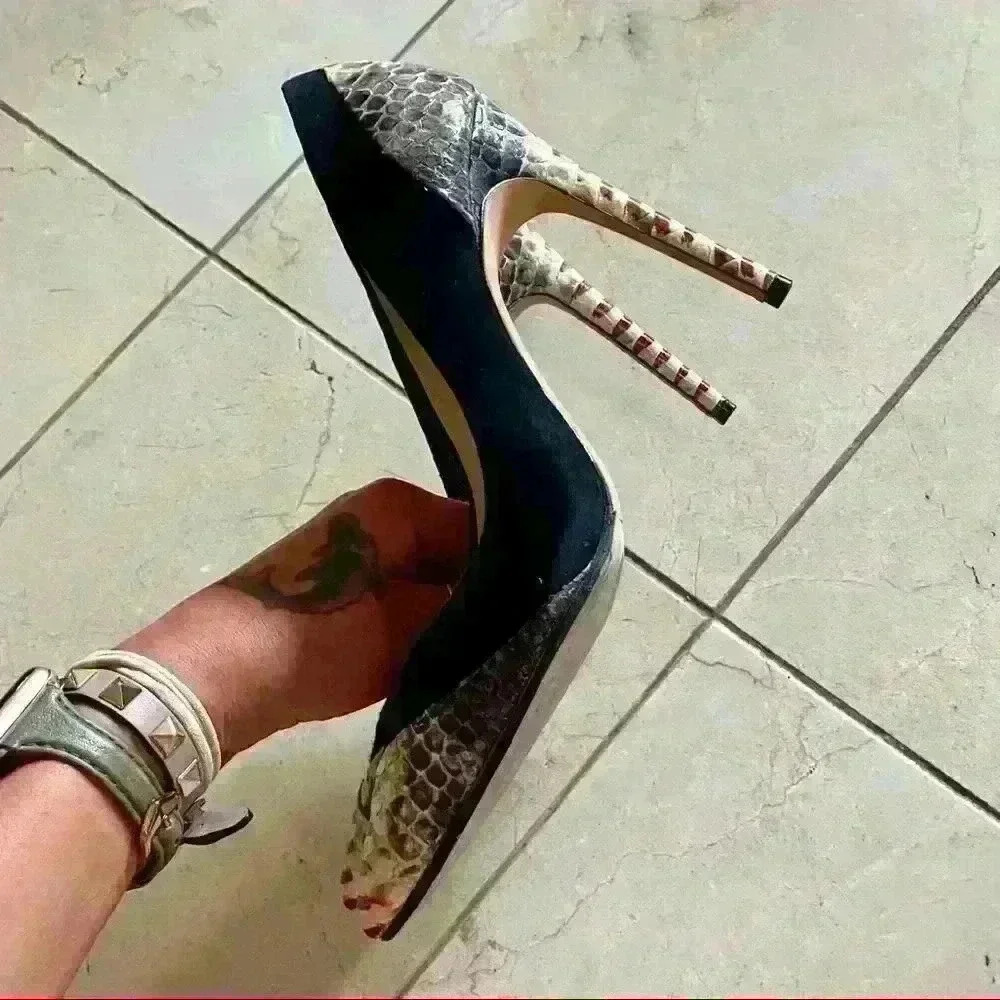 Alexandre Birman Python & Suede Pointy-Toe Pumps - Picture 5 of 11